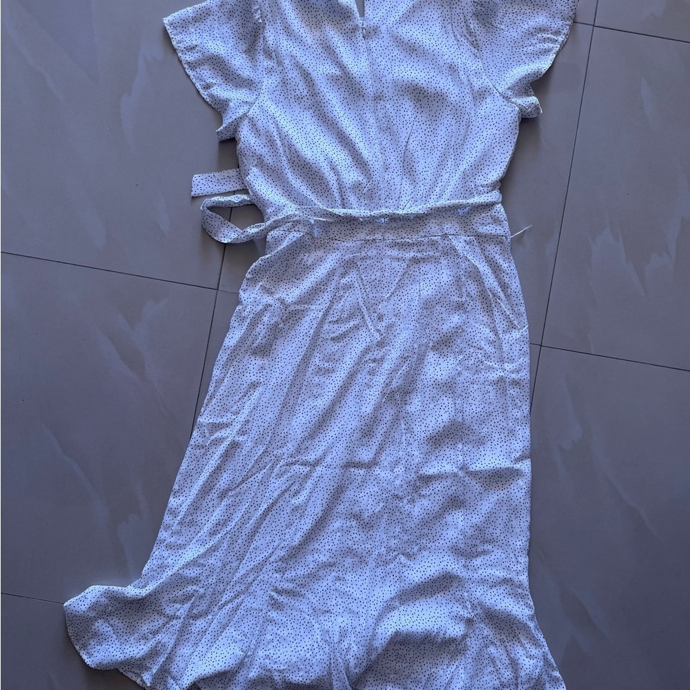 Silver Midi Sundress with Flutter Sleeves and Crew Neck - Picture 3 of 15